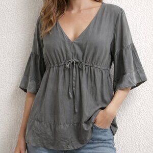 Gap Women's Gray Babydoll Top‎ Short Bell Sleeves V-neck Silk Sz L Fairycore